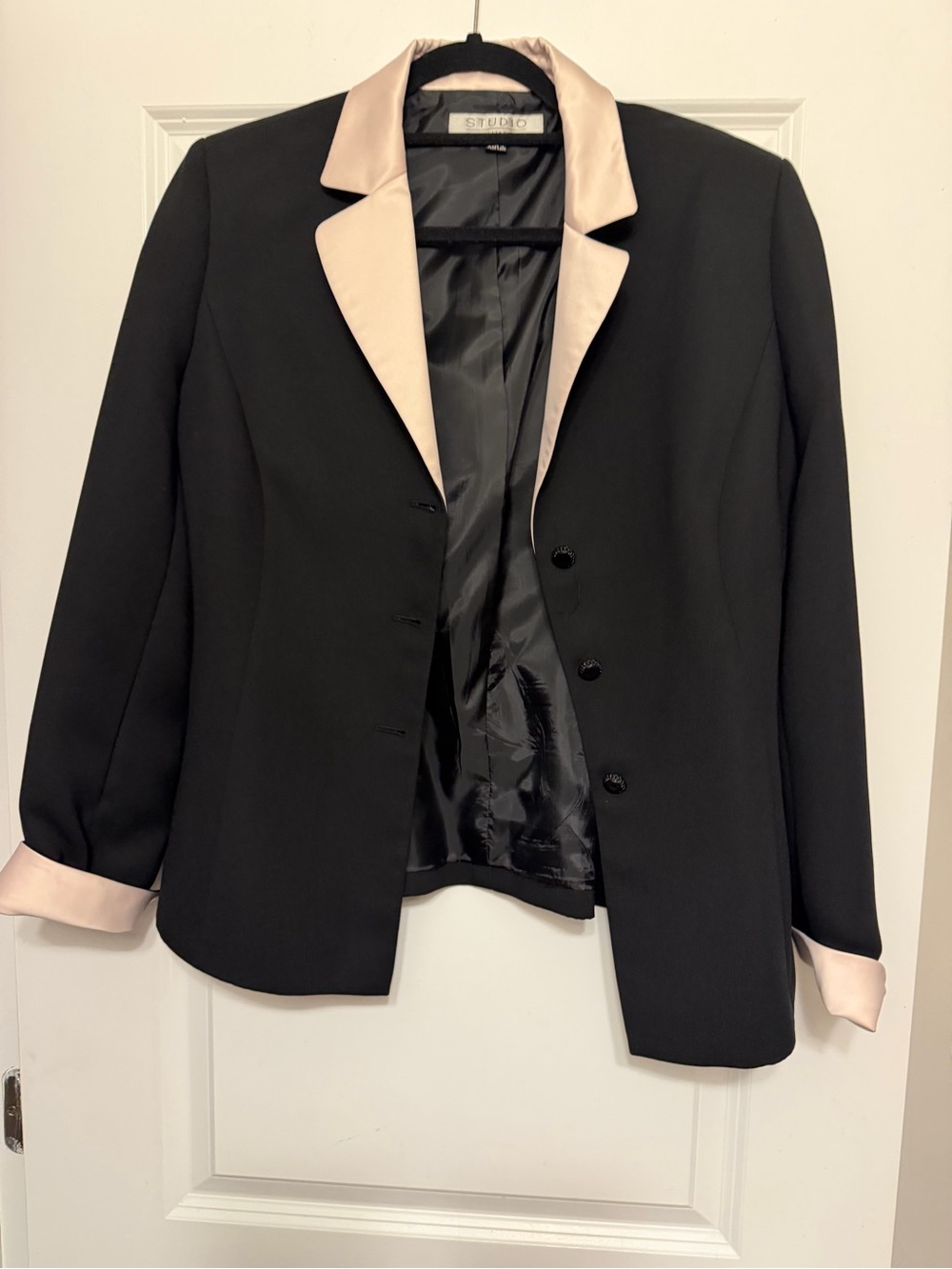 Studio Contrast Collar Black Blazer with Cream Trim